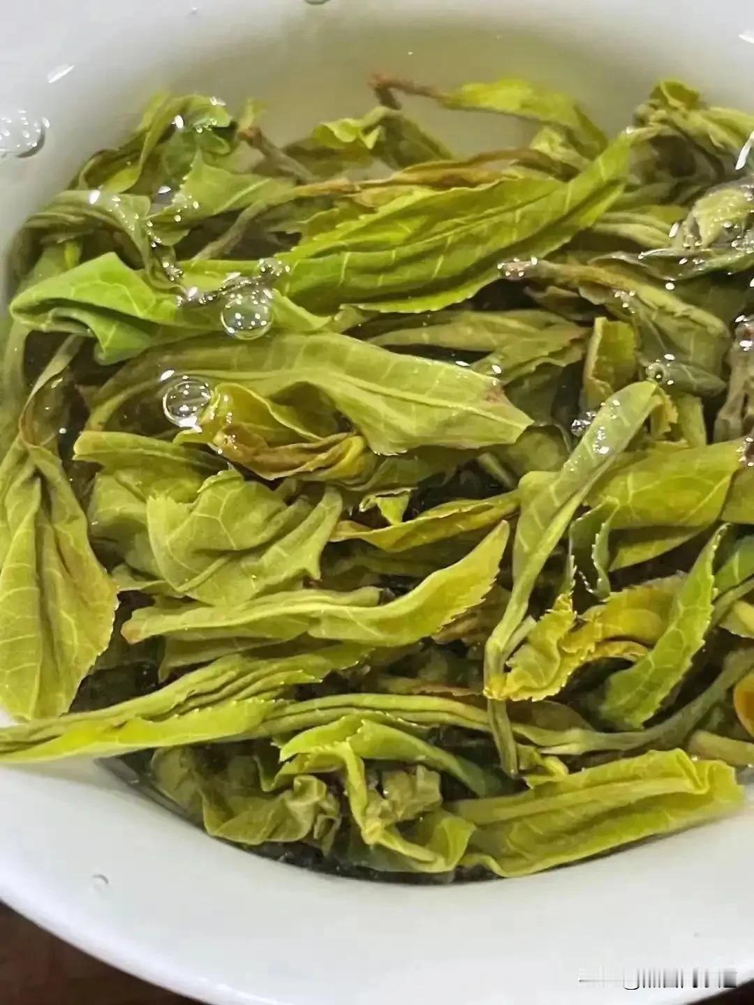 普洱茶苦涩味一定就有吗?普洱茶的苦涩味是一个比较复杂的问题，因为不同类型的普洱