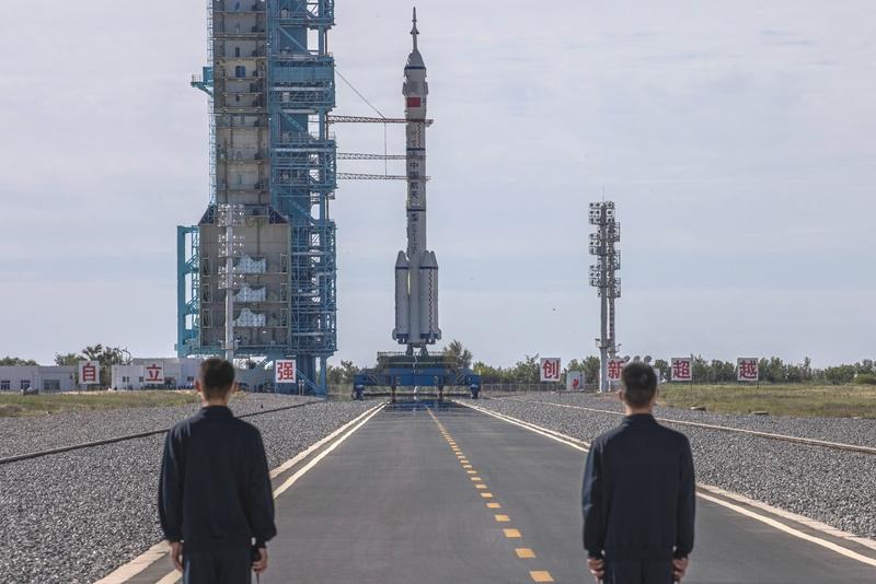 从“飞天英雄”到“太空方阵”：中国航天员的进阶，藏着航天强国的底气当神舟二