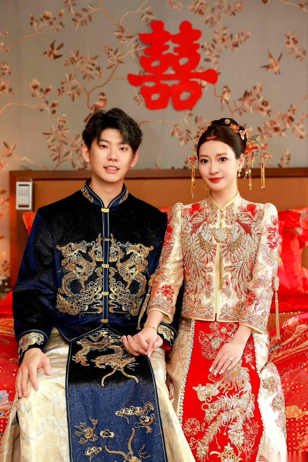 刷到羽毛球冠军黄雅琼刘雨辰大婚，本来以为是神仙眷侣，结果往下一扒拉，好家伙，我直