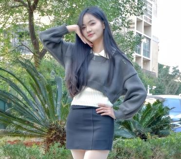 今天穿了新裙子，心情美美哒！