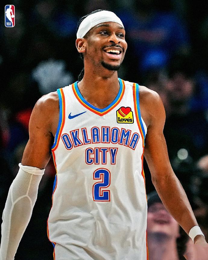 亚历山大永远都比不过科比！我就说一点，2008年科比82场比赛满勤，带领湖人