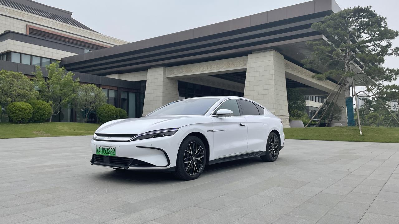 现在电动车行业已经进入下半场，说白了就是大淘汰阶段，未来5年绝大多数车企都会被清