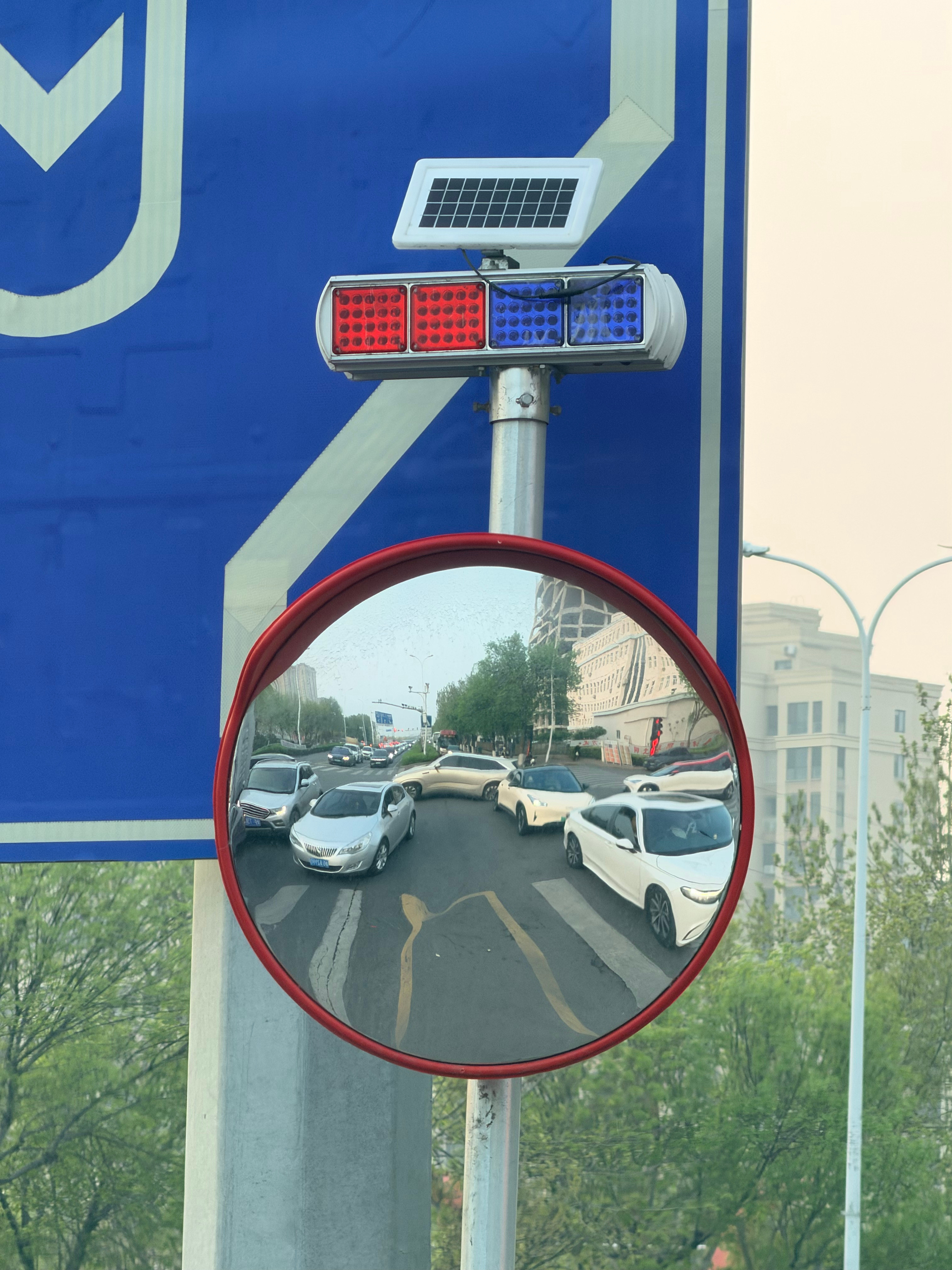 Pʟᴏɢ:（（上班咖啡过春天…!!!💼跟着天津本地人吃炒菜馆子最近被推