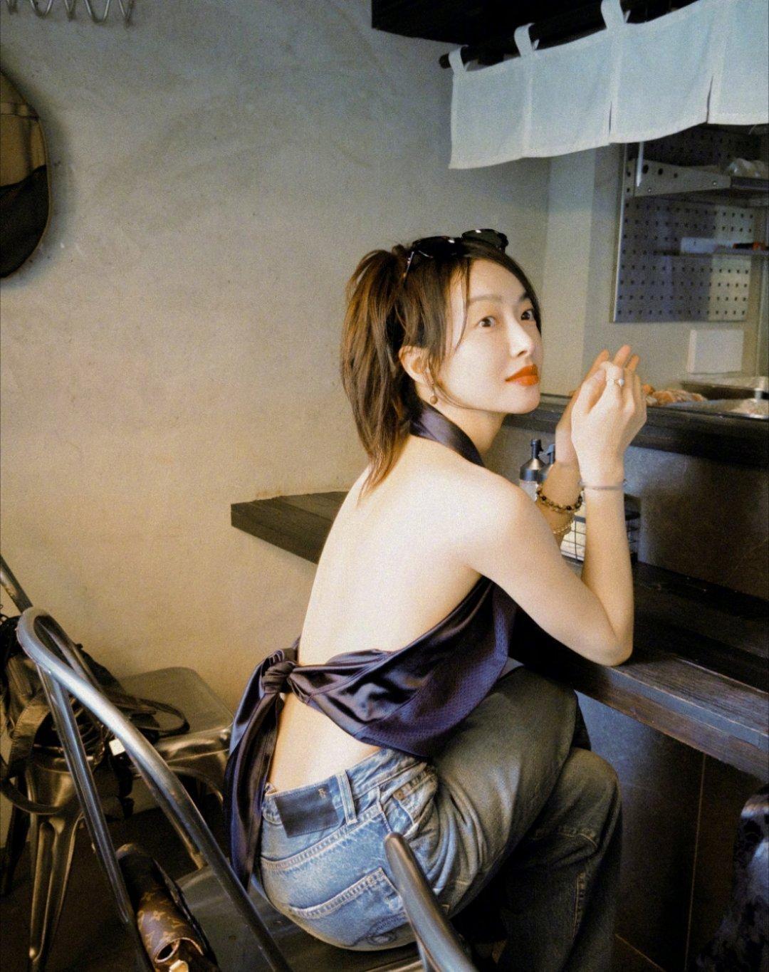 茜茜好吃吗！！！[爱心][爱心]宋茜好美的姐姐这假期也太
