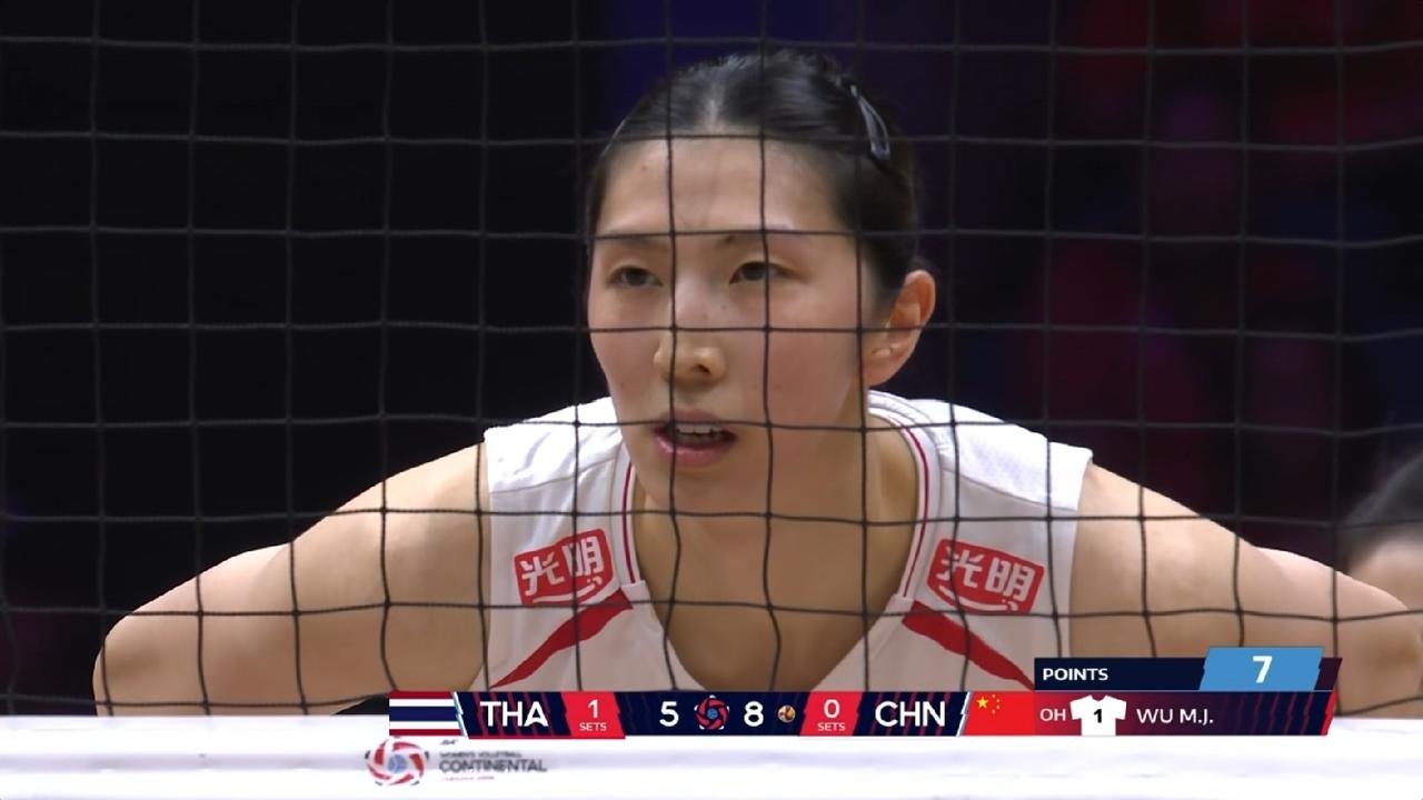 亚锦赛决赛：中国女排2-3泰国女排痛失冠军，同时也失去直通洛奥门票，赵勇临阵换将