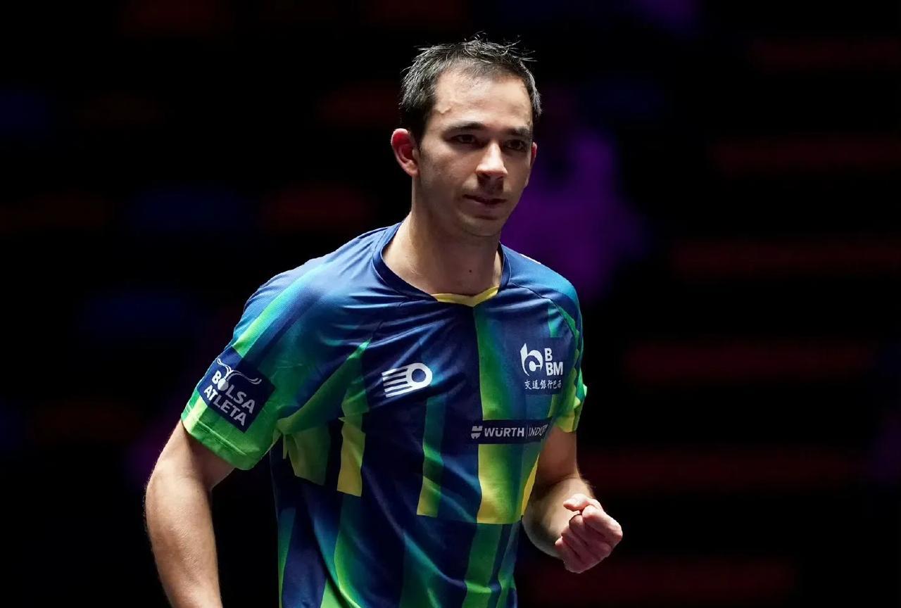 雨果惨遭男单一轮游(10.30)2025WTT冠军赛蒙彼利埃站男单1/16决赛