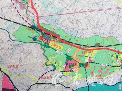 十堰滨江新区至武当山一级公路开建 总投资近100亿元