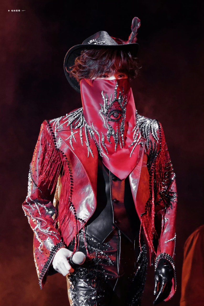 宋亚轩方巾look🈶