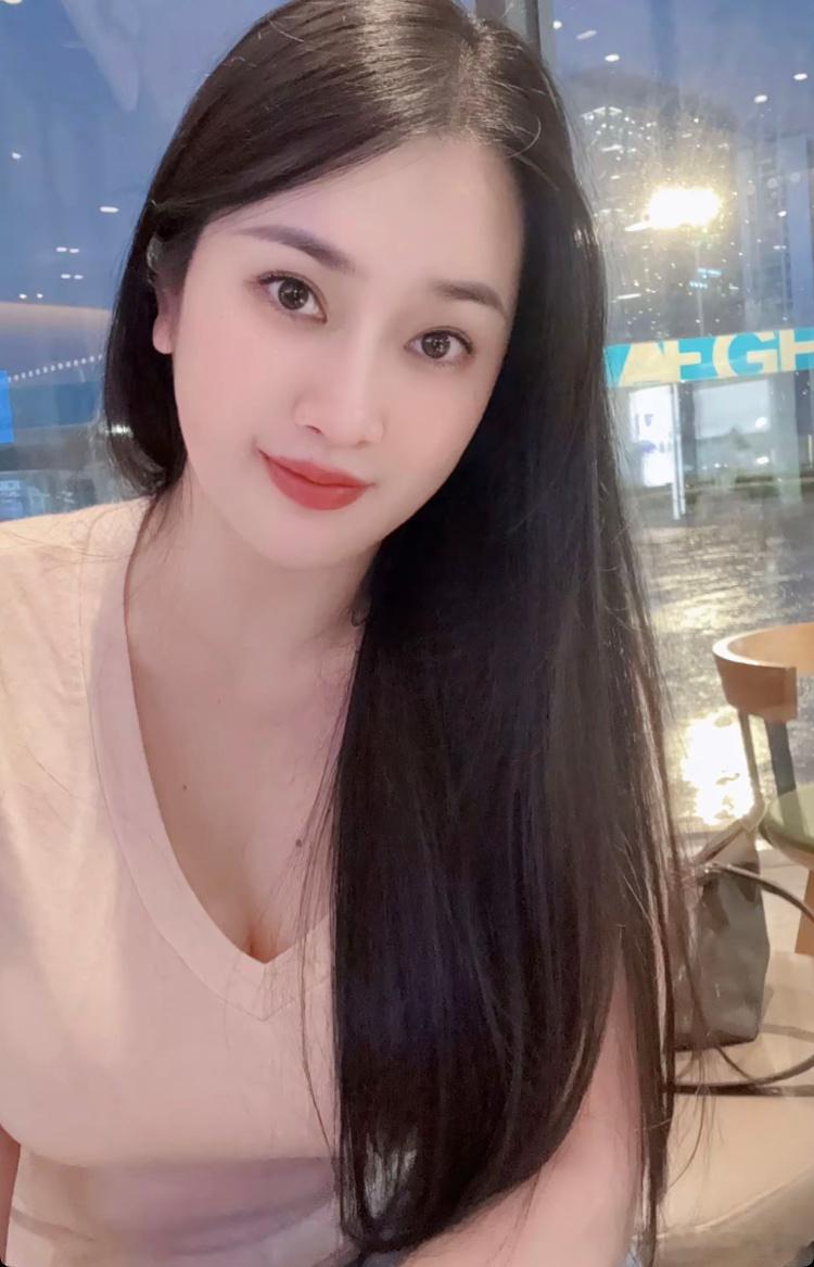 有点肉肉的小少妇婚后生活很幸福​​​
