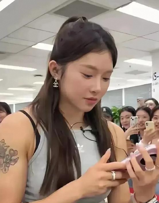吴艳妮生活照流出私下气场不输赛场