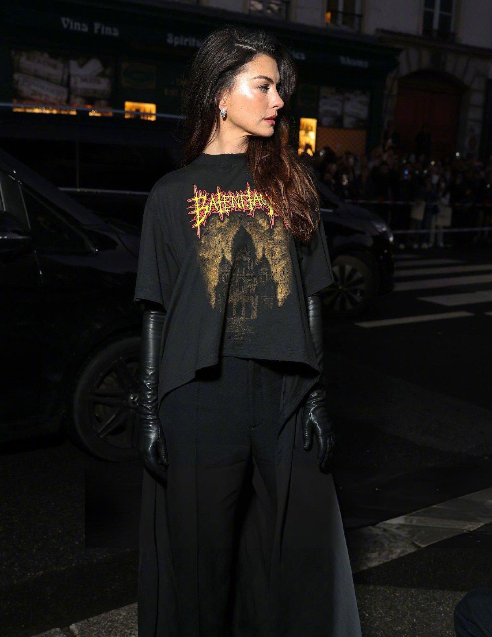 电影FashionNightOutCool！😎安妮·海瑟薇安妮海瑟薇