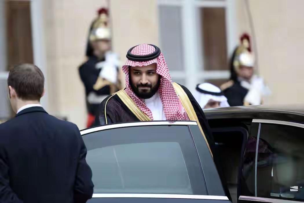 石油巨震！阿联酋退出欧佩克，引爆金融核弹，人民币砍出致命一刀，石油世界最近是真的