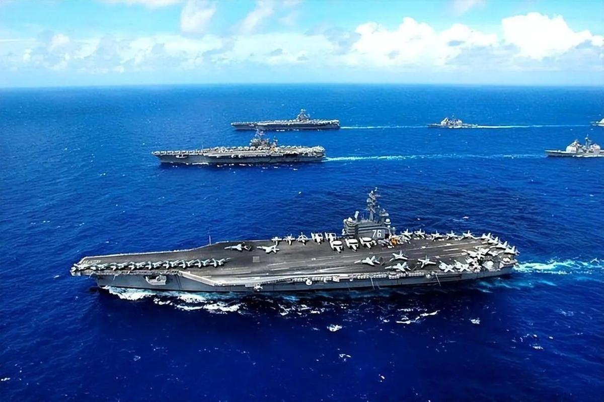 美国航母的无敌光环破碎，如今终于醒悟，准备好面对中国时挨打根据媒体报道，最近美