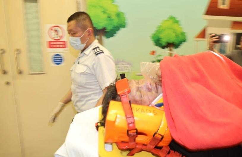 珍惜生命，香港今日（9日）傍晚6时左右，一名60多岁男子被发现倒卧在旺角上海街6