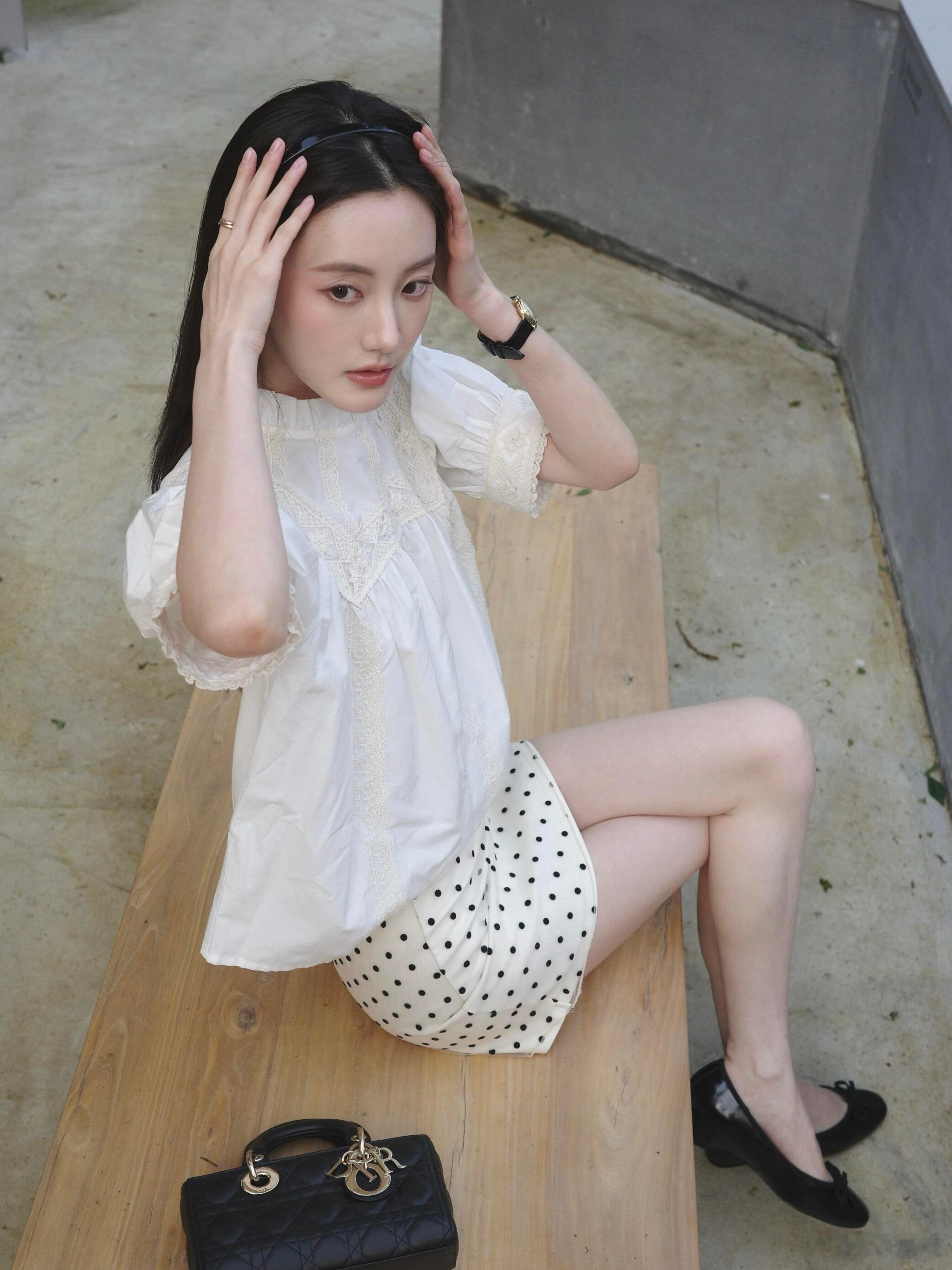 张乔耳🤍交换春天，摆拍美照