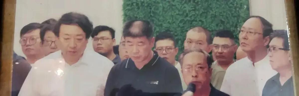 把杨毅拜不到码头这口黑锅往马志明身上扣，这脑回路也是绝了收徒弟历来讲究个双向