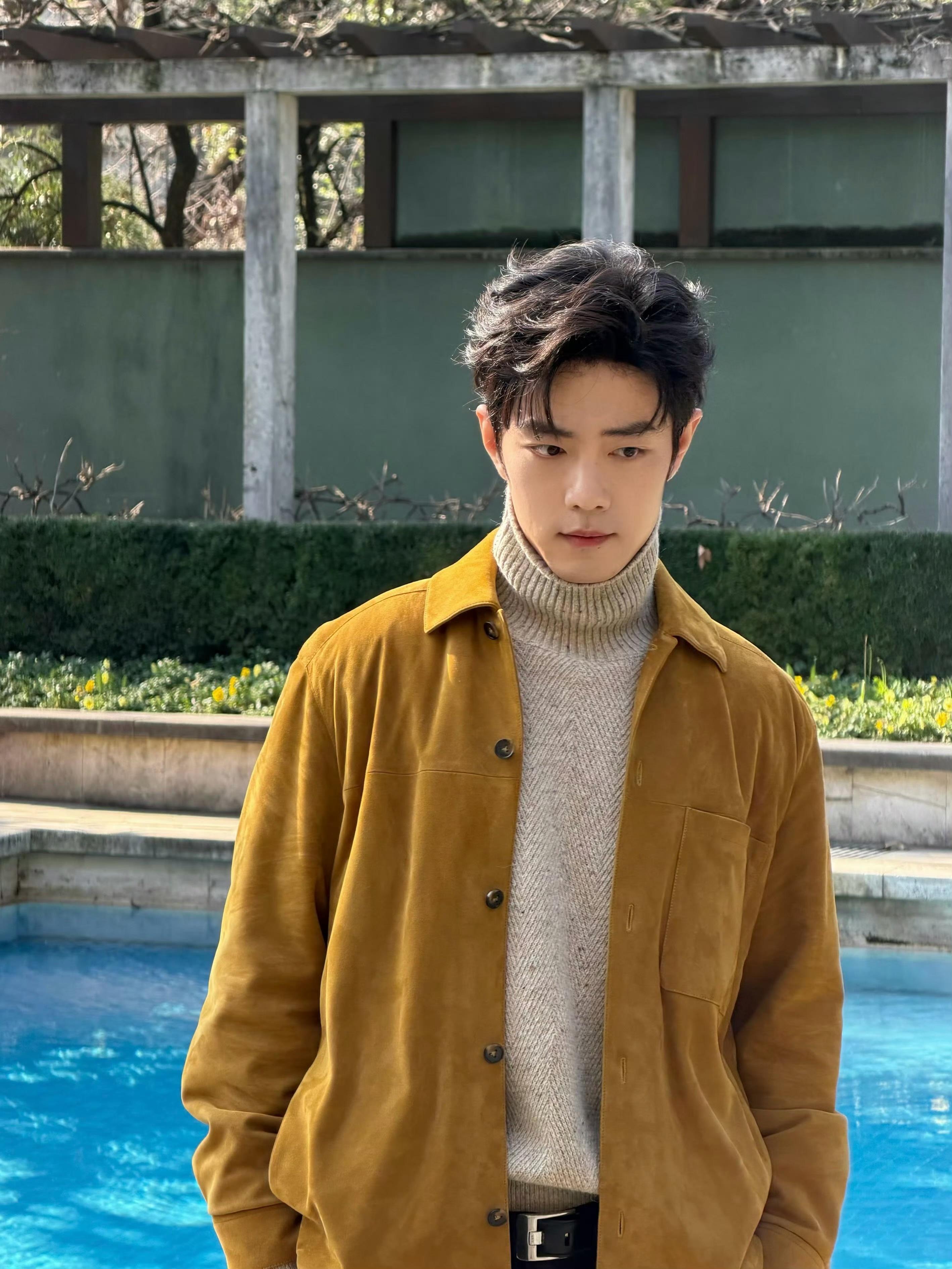 完全沦陷在肖战的笑容里！！肖战清爽老钱风