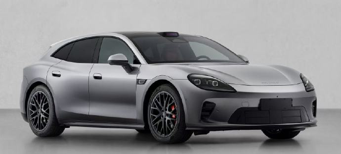 启境GT7也登录工信部车展啦~比较有意思的是，公布的两个版本，都是单电机后驱2