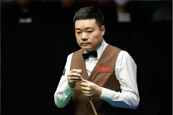 斯诺克英国锦标赛12月1日赛程看点今晚继续首轮比赛，赵心童、丁俊晖等5位中国
