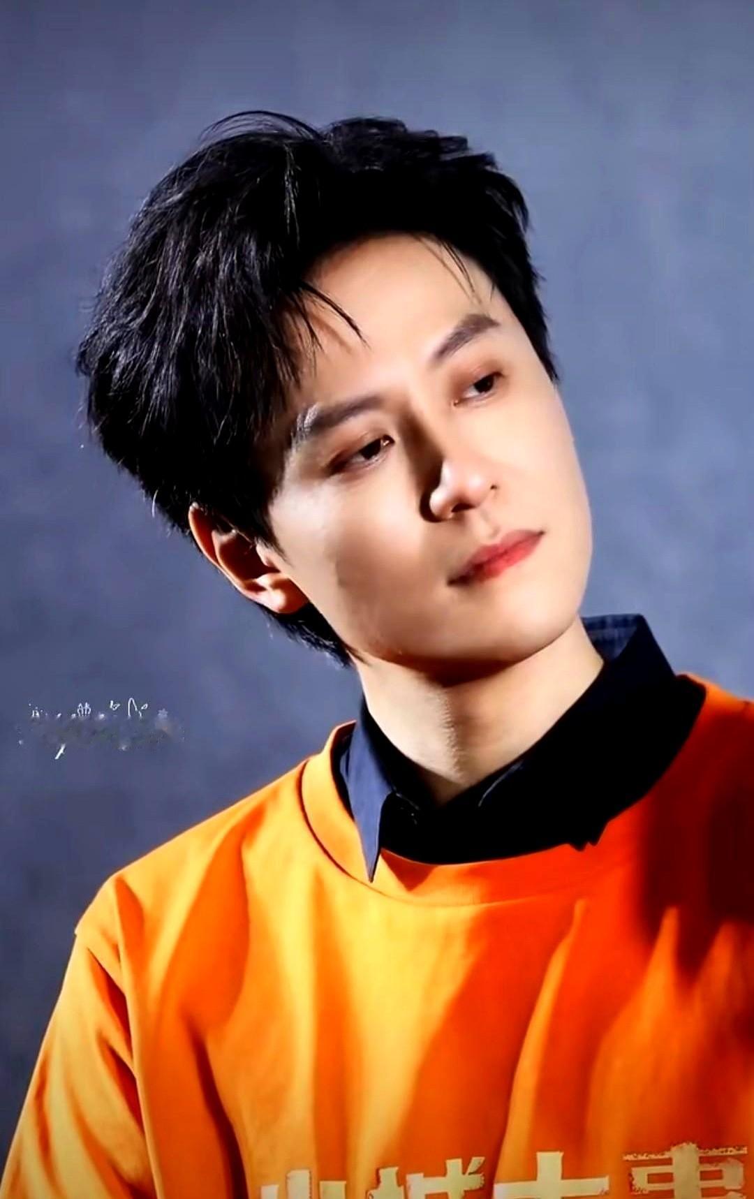 秦俊杰的粉丝量，悄悄爬回了当年事发前。别的不说，就看数据！跟赵丽颖搭的《小城