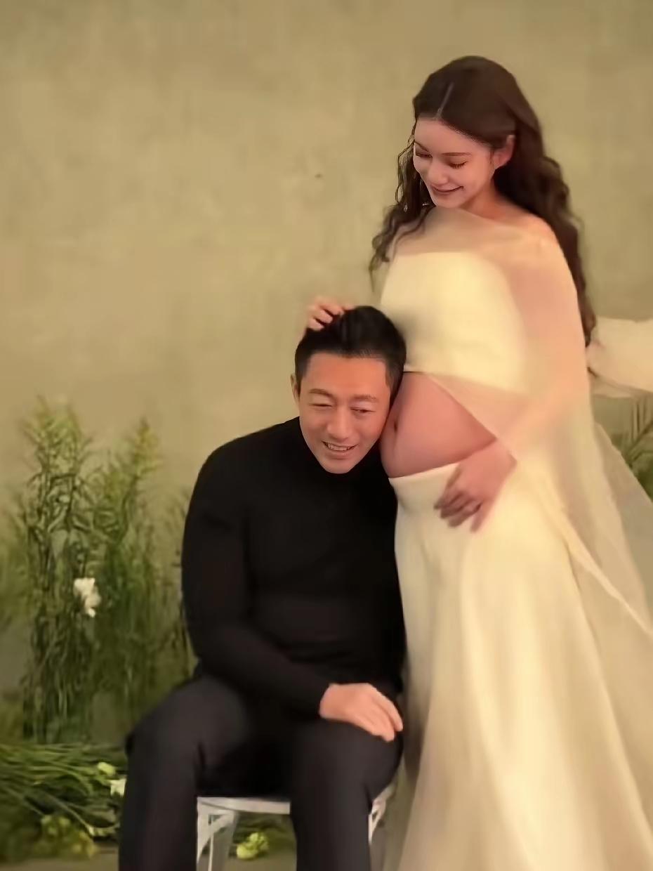 真的太巧合了，汪小菲的孩子总有一个要留在湾湾啊！难怪汪小菲与马筱梅拍孕期写真