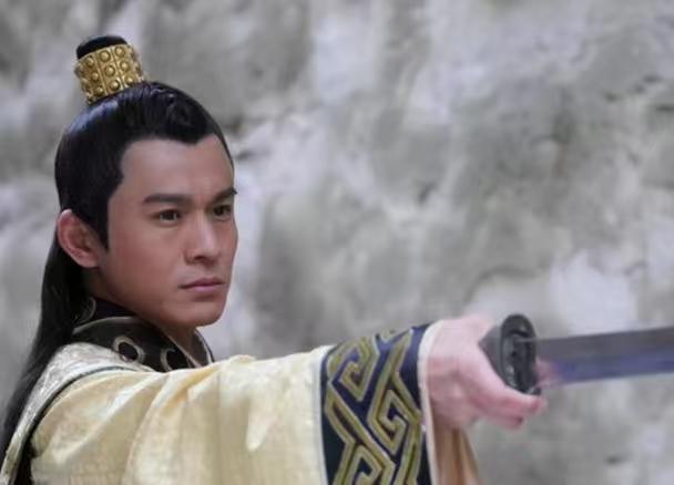 今日话题：如果你穿越成李建成应该怎么和李世民斗？？？网友甲：作为李建成，你唯