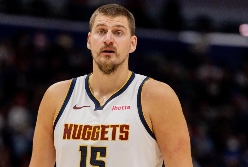 比惨没人比得过掘金了吧，随着约基奇也受伤，将会带来3个重大影响：1、布劳恩左