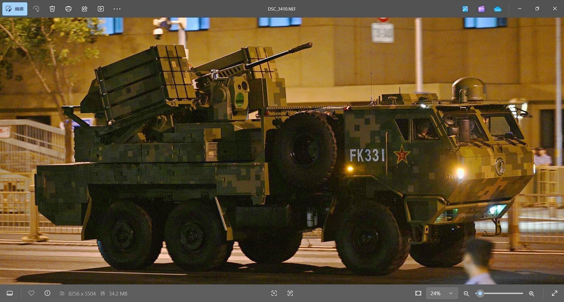FK-3000防空系统转正了！[doge]单车96枚反无人机备弹，专门应对集群或蜂群
