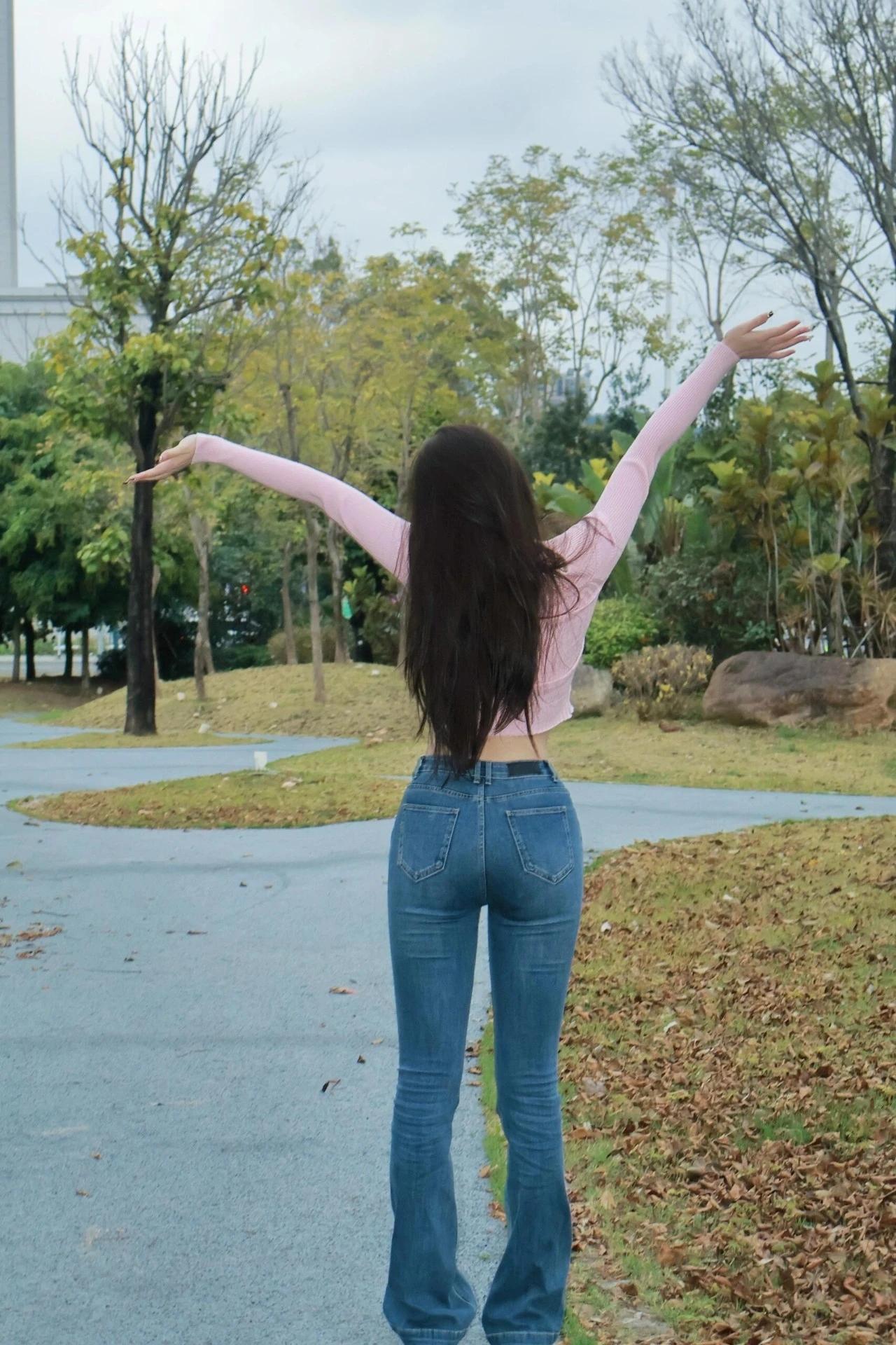 自由飞翔，拥抱自然，享受美好时光！🌳💃🌞