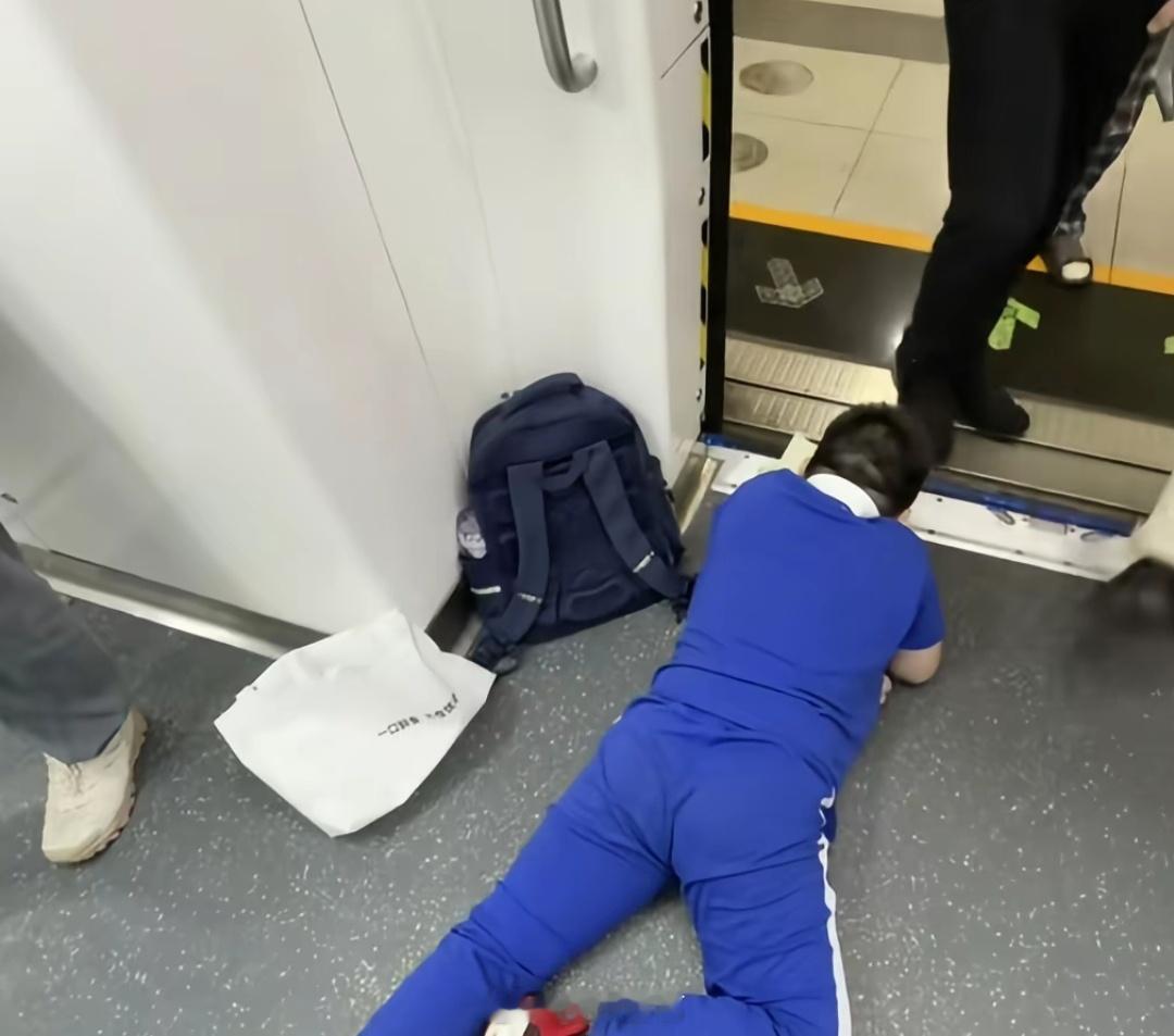 深圳小学生的松弛感。。。​​​