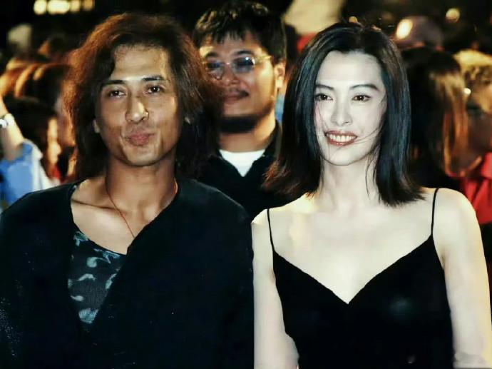 王祖贤这张照片直接封神，堪比巅峰时期的林青霞​​​​