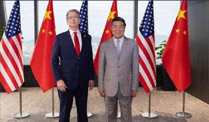 中美吉隆坡谈判藏着大信号！10月30日美方取消10%芬太尼关税、暂停穿透性规