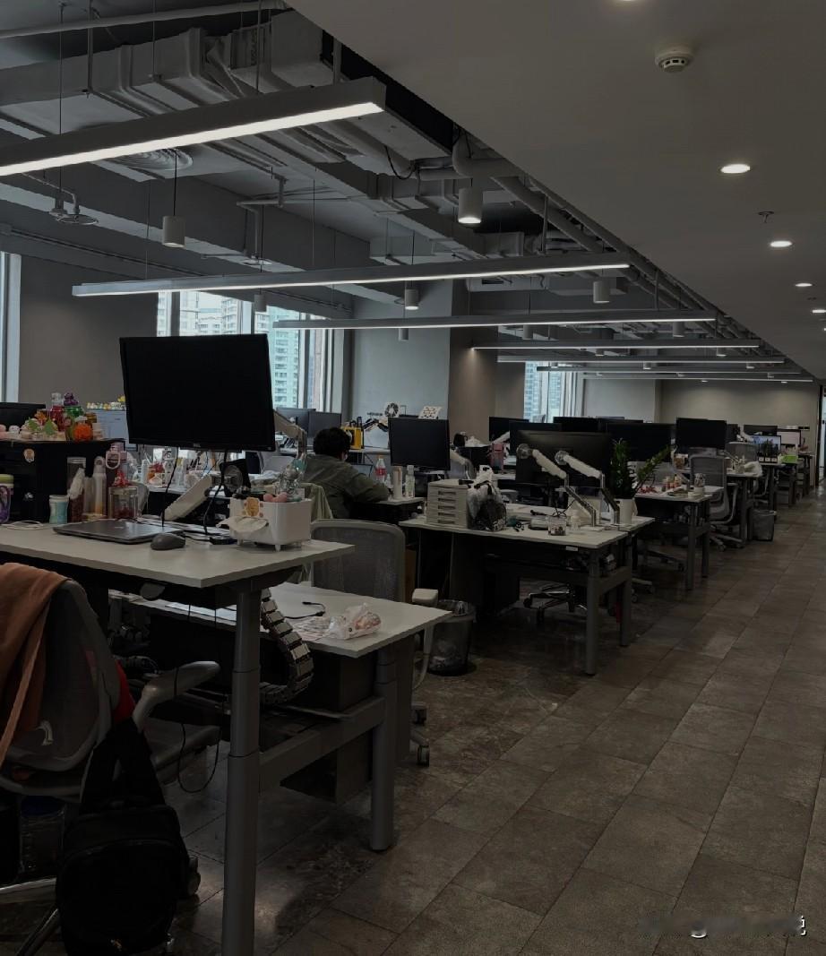 节前公司录用的一个候选人，按照约定好9.30来办理入职，办理完入职手续，大概用了