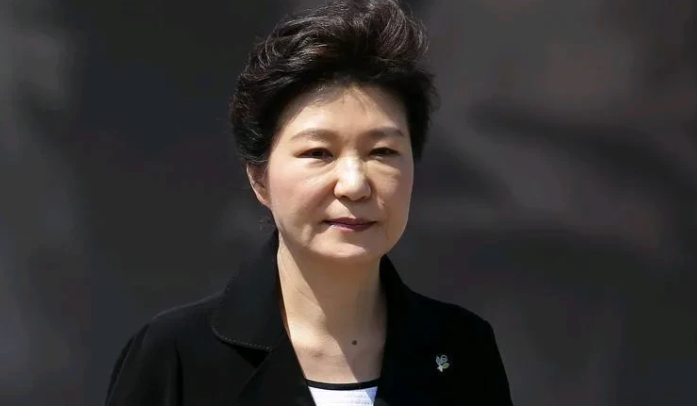 朴槿惠反戈，支持国民力量党！韩国近日将举行总统大选，共同民主党李在明、国民