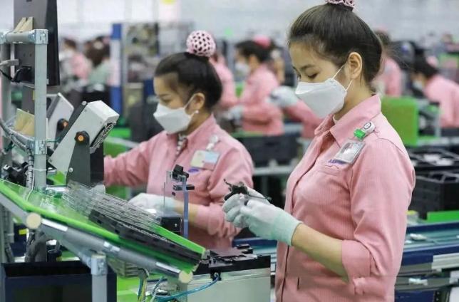 2026年上半年越南外贸数据表现亮眼，进出口总额达5200亿美元，同比增长27%