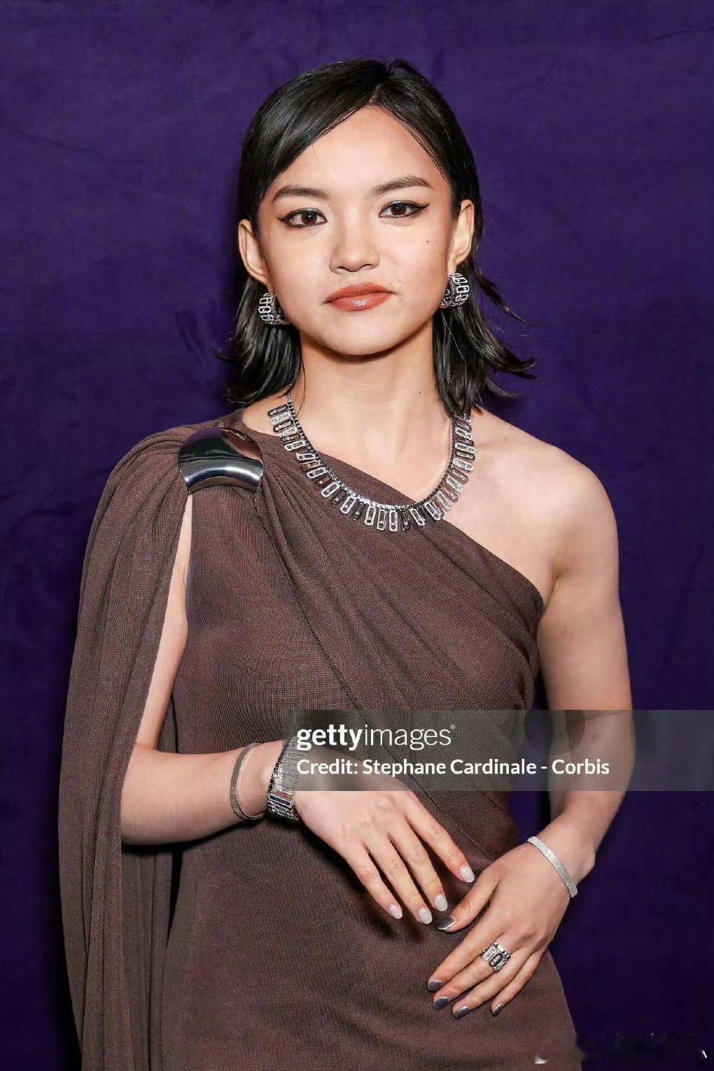 一直以为文淇和兰西雅是一个人，两个人真的好像，尤其是神态