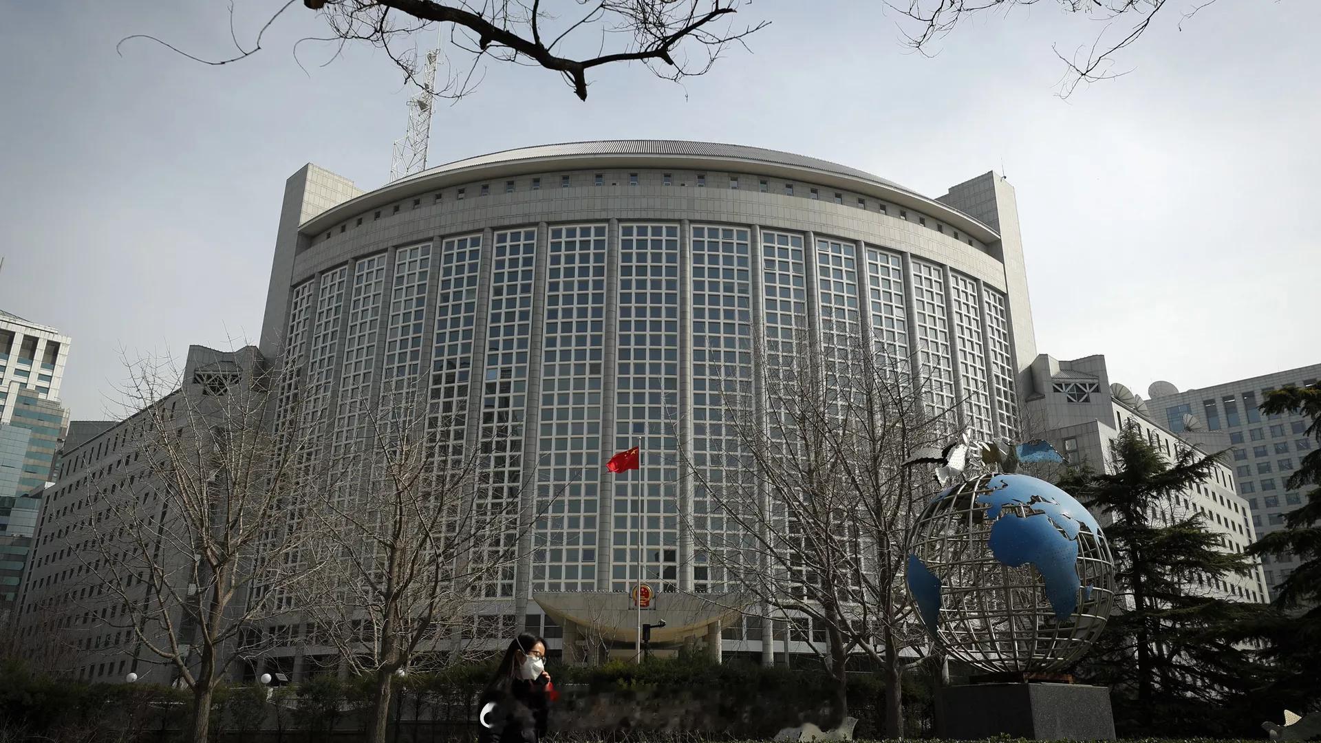 【中方决定对在涉港问题上表现恶劣的美国国会议员等实施制裁】中方制裁涉港表现恶劣的