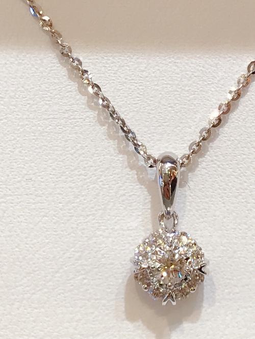 14万钻石项链跌到200块！河南“人造钻”让国际巨头慌了，这波操作太解气广