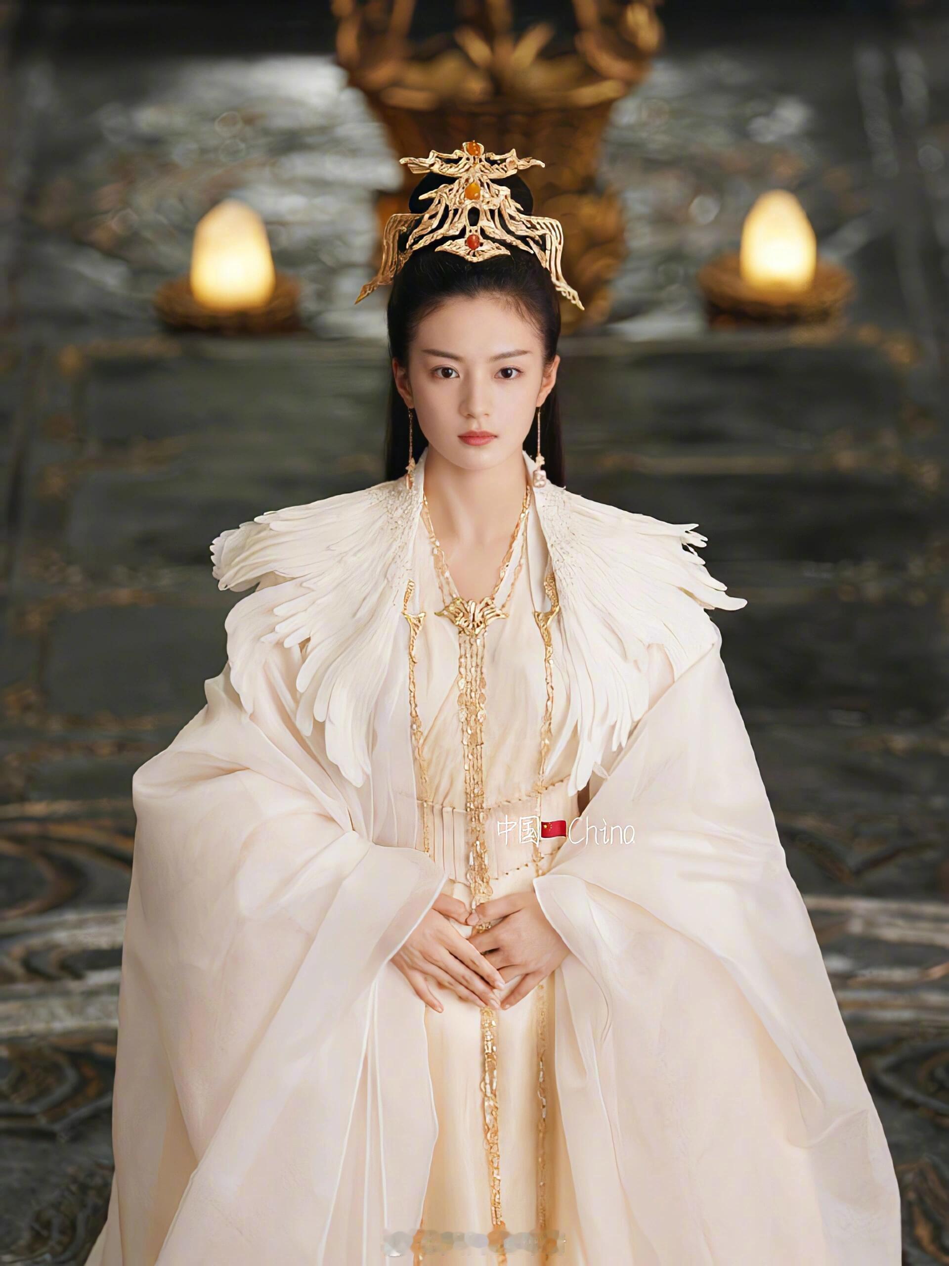 金鸡奖小确幸！周冬雨推荐张雅钦，4年售后是真心认可，不掺水分的欣赏，让人踏实。