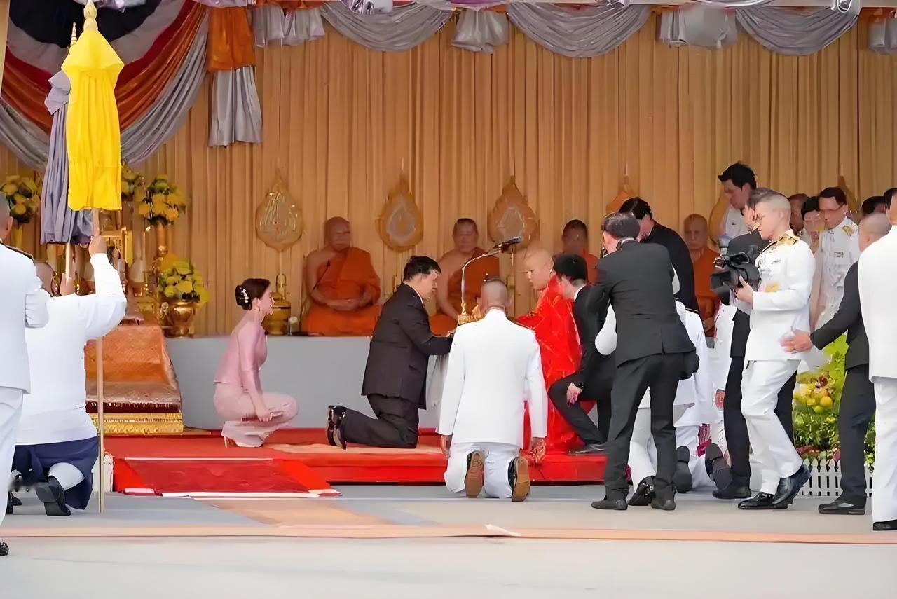 拉玛十世和王后苏提达为何要去朝拜佛牙舍利？据传说，佛牙舍利目前存世仅4颗，天