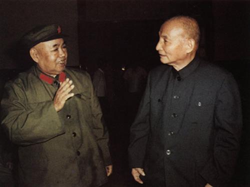 功劳最大的十位开国上将韩先楚也没进前三第十位：刘亚楼。刘亚楼在红军时期就参加