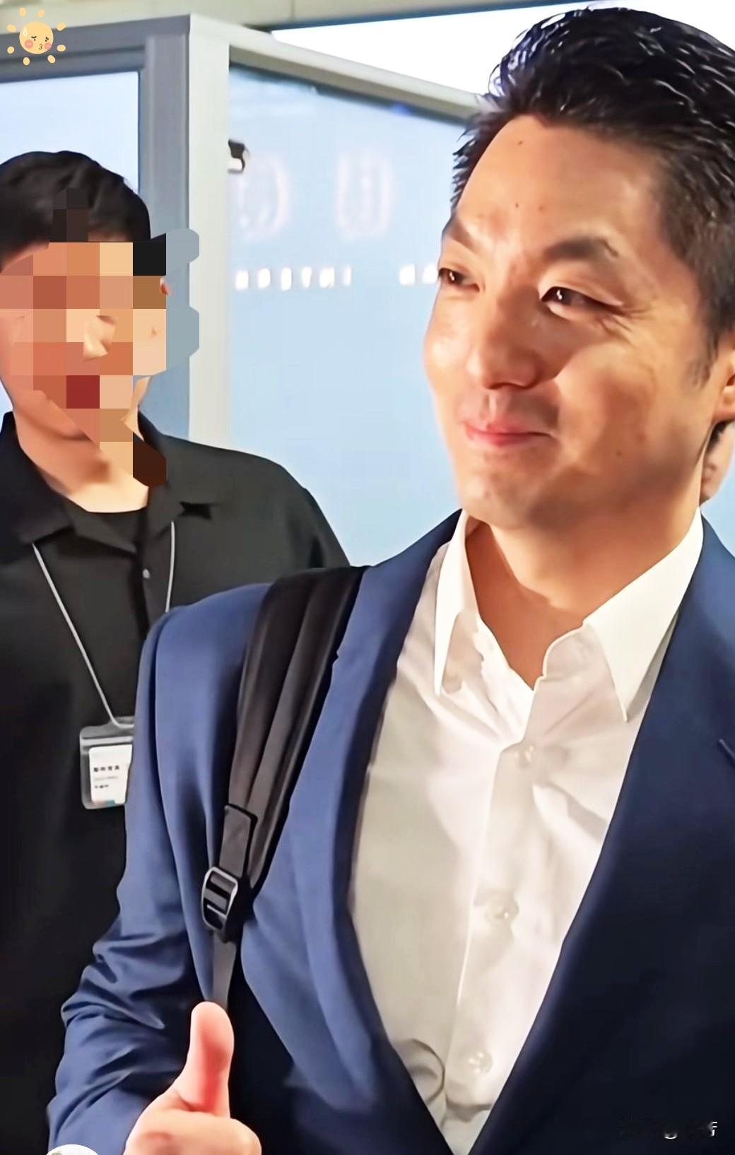 看了蒋万安那8分钟我是真有点没想到全程没整那些虚头巴脑的“主义”和“价值”也