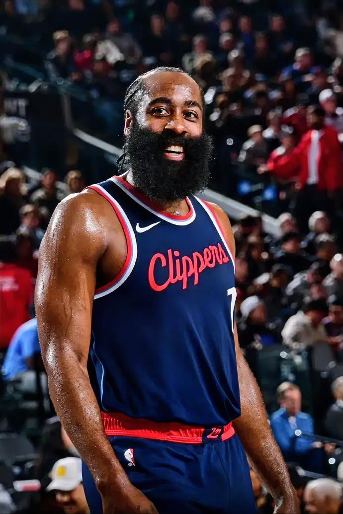 有一说一，今日英格拉姆根哈登本不在一个级别！哈登：出战42分钟，投篮27中