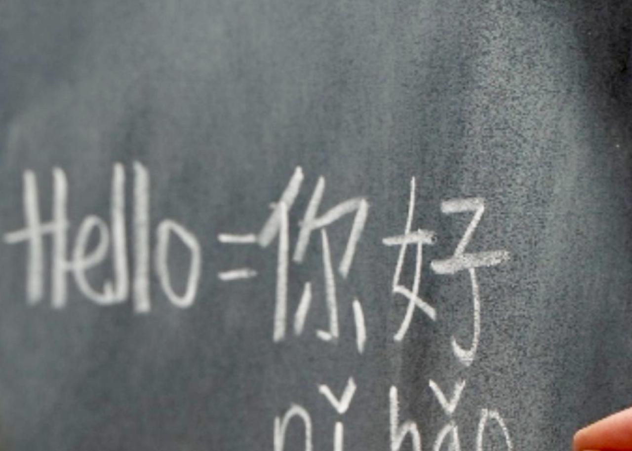 菲律宾彻底慌了，中国不再奉陪果断撤人150余名中国教师近期接连离菲回国，令菲方