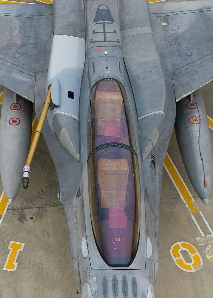 “独角兽”构型