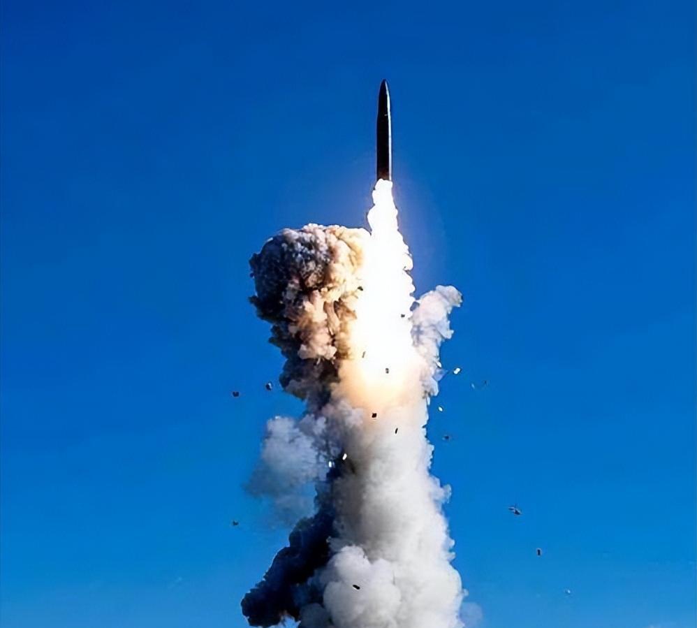 美军彻底绝望了，全球最强超音速巡航导弹在中国遭停产，理由居然是：技术已落后这消