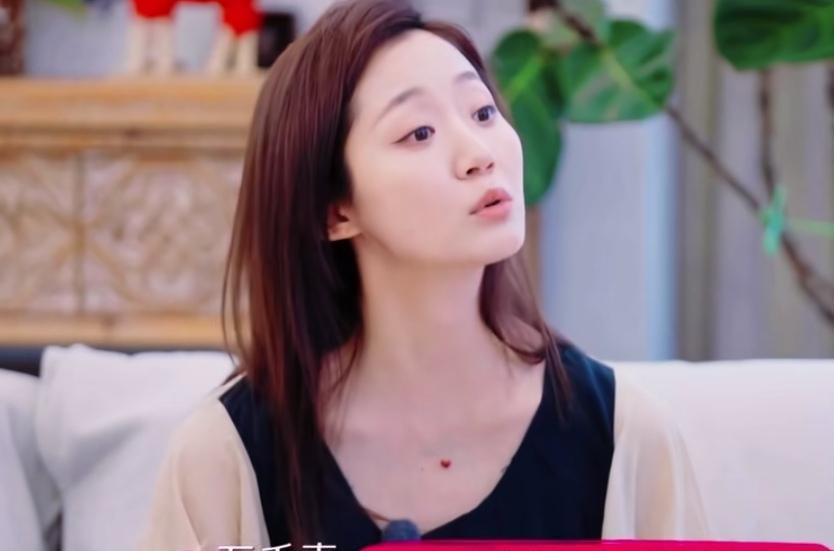 万千惠的发小没有通过公司的考核，要面临转岗，万千惠：“从我这里的考核，你确实是没