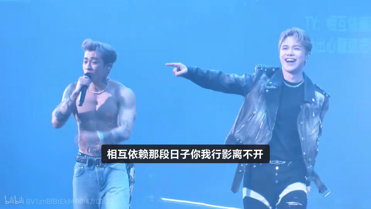 除了他种种的争议言论以外,其实我不理解，为什么张敬轩几乎完全放弃国语区市场呢？他