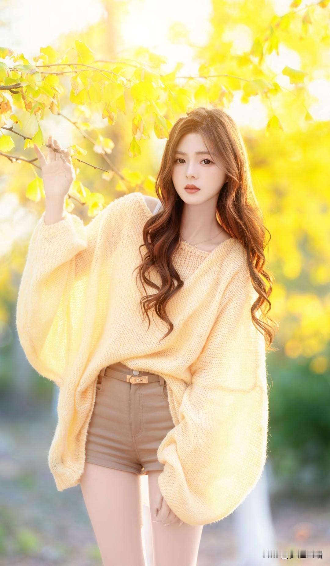 秋日暖阳下，温柔少女与落叶共舞。