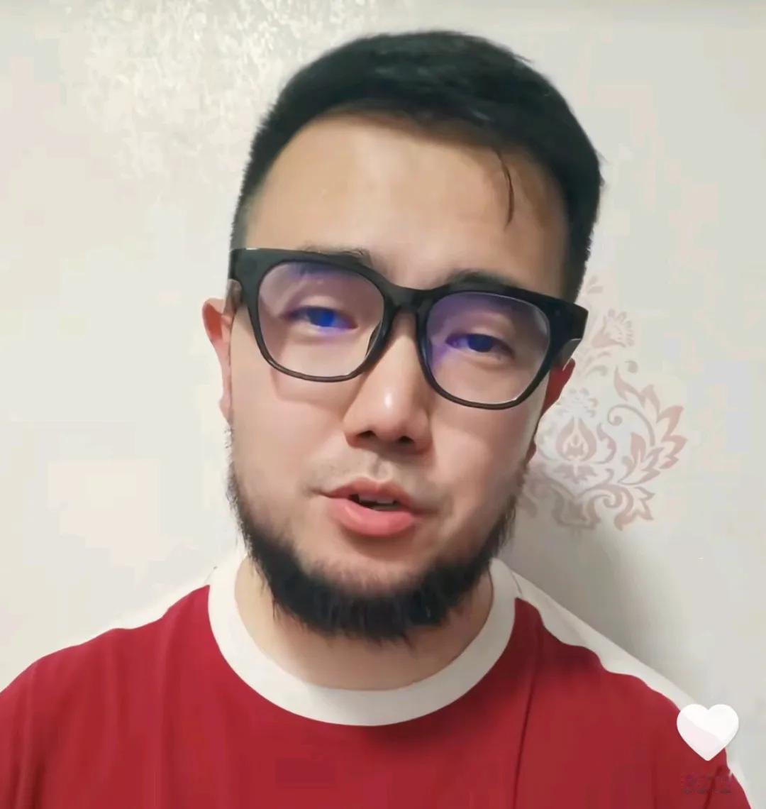 媒体人潘伟力列举了董路过往的黑料。他在直播间表示，董路的所作所为他需要让球迷了